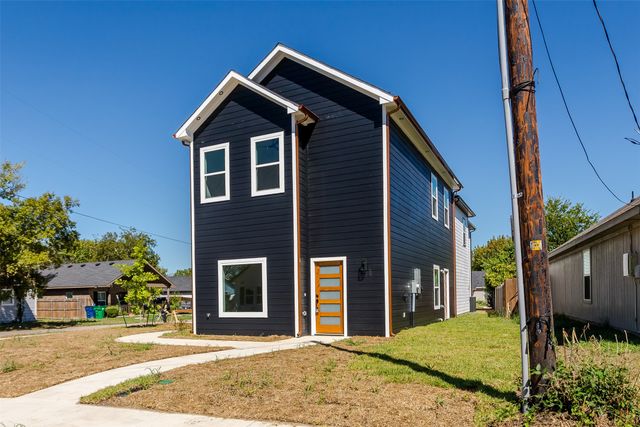 300 Henry Street, Waxahachie, TX 75165
