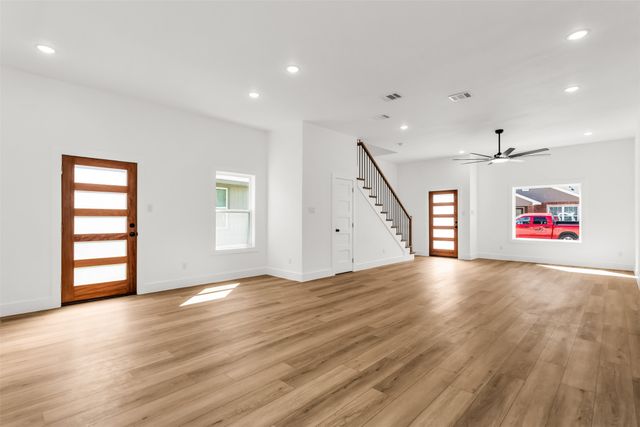 300 Henry Street, Waxahachie, TX 75165