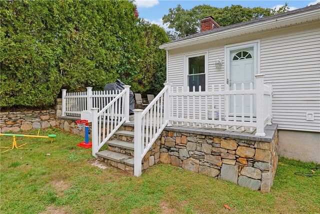 34 Bellevue Drive, Cranston, RI 02920