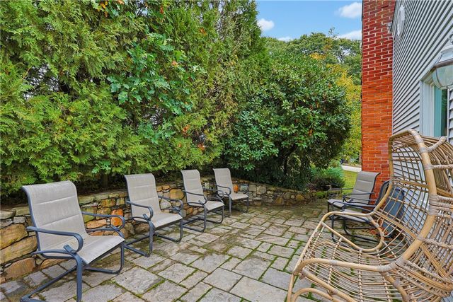 34 Bellevue Drive, Cranston, RI 02920