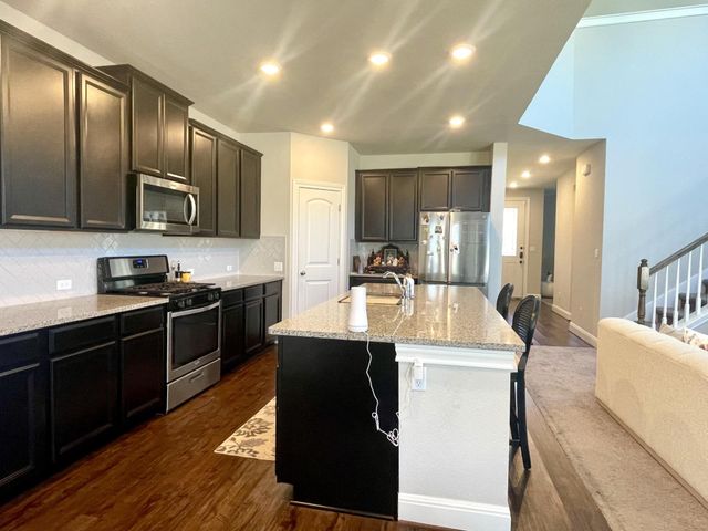 217 Birkshire DR, Georgetown, TX 78626