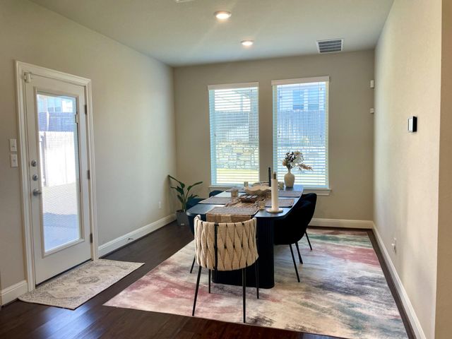 217 Birkshire DR, Georgetown, TX 78626