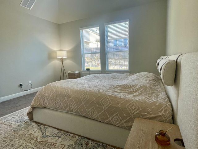 217 Birkshire DR, Georgetown, TX 78626