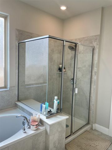 217 Birkshire DR, Georgetown, TX 78626