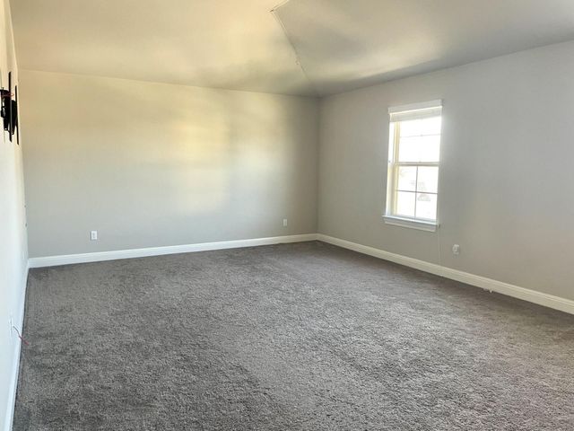 217 Birkshire DR, Georgetown, TX 78626
