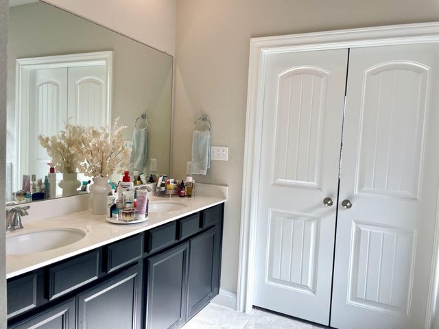 217 Birkshire DR, Georgetown, TX 78626