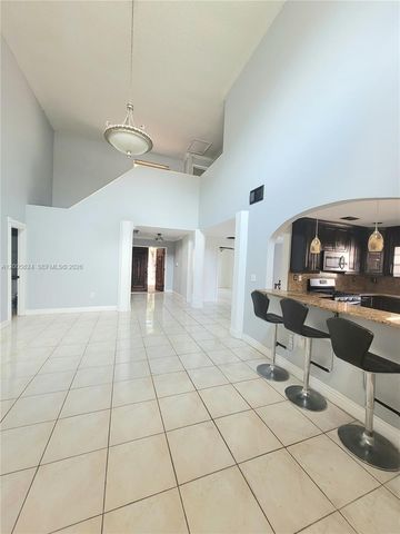 8248 NW 199th Ter, Hialeah, FL 33015