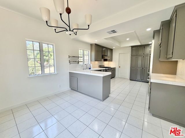 1515 Indiana Avenue, South Pasadena, CA 91030