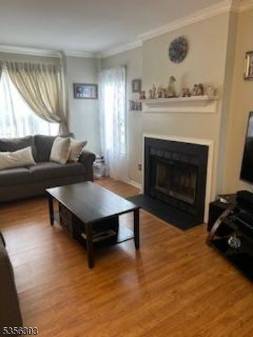 21 Winding Brook Rd, Hamburg Boro, NJ 07419