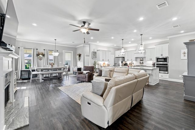 13361 Belle Prairie Dr, Geismar, LA 70734
