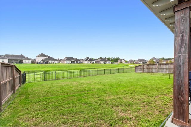 13361 Belle Prairie Dr, Geismar, LA 70734