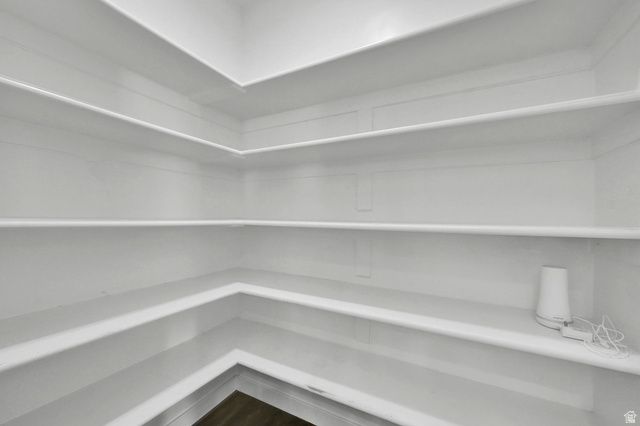 2056 W PHILLIPS ST, Kaysville, UT 84037