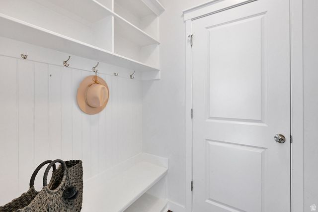 2056 W PHILLIPS ST, Kaysville, UT 84037