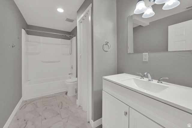 2056 W PHILLIPS ST, Kaysville, UT 84037