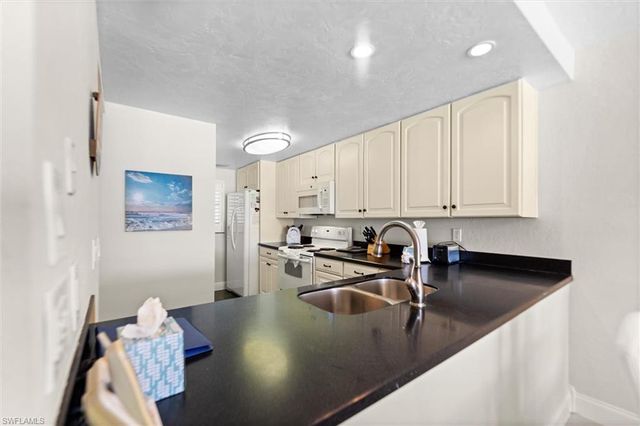 6400 Estero BLVD 301, Fort Myers Beach, FL 33931