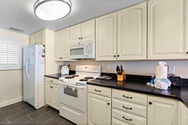 6400 Estero BLVD 301, Fort Myers Beach, FL 33931