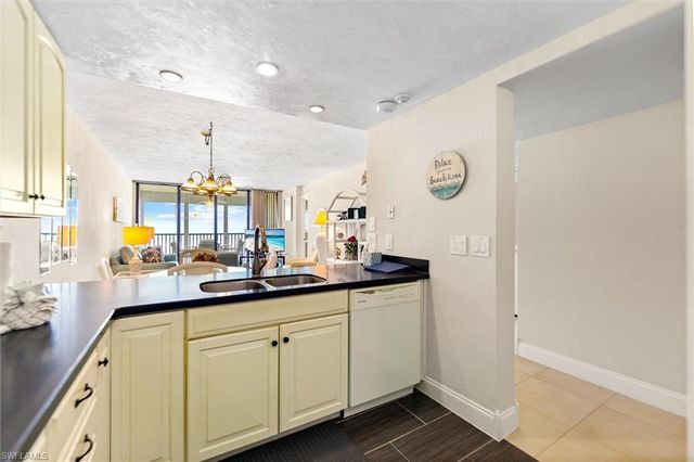 6400 Estero BLVD 301, Fort Myers Beach, FL 33931