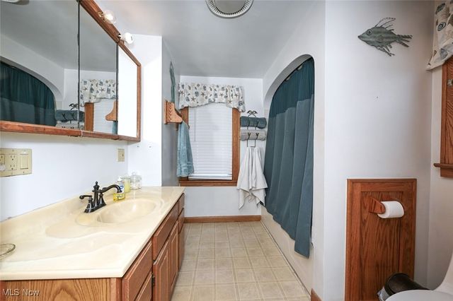 1810 Carter Avenue, Akron, OH 44301