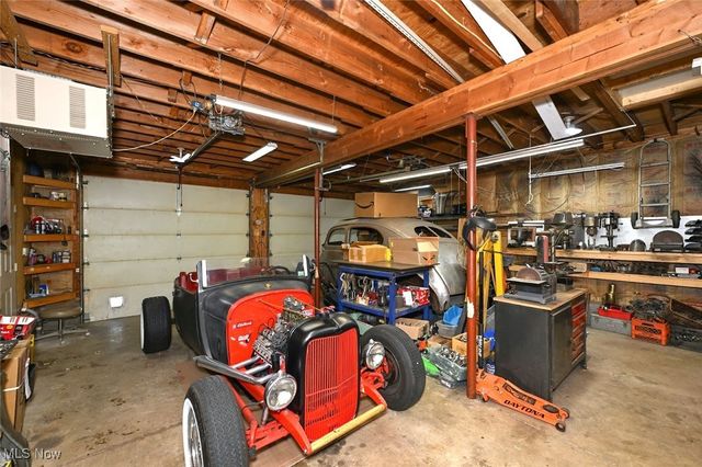 1810 Carter Avenue, Akron, OH 44301