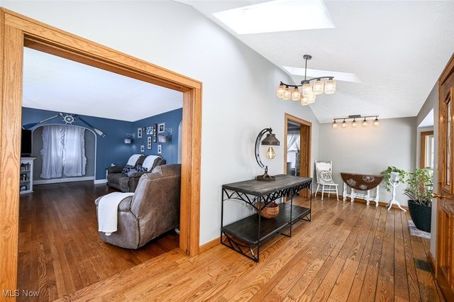 1810 Carter Avenue, Akron, OH 44301