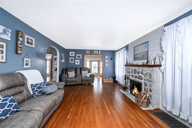 1810 Carter Avenue, Akron, OH 44301