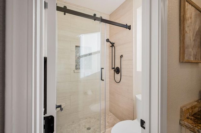 201 Heredia Ct, Roseville, CA 95747