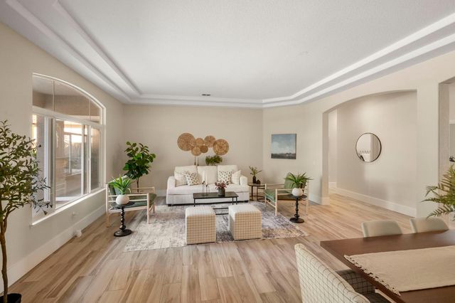 201 Heredia Ct, Roseville, CA 95747