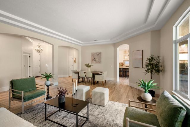 201 Heredia Ct, Roseville, CA 95747