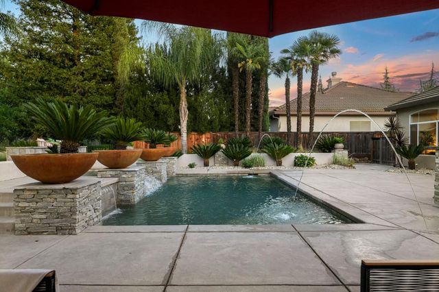 201 Heredia Ct, Roseville, CA 95747