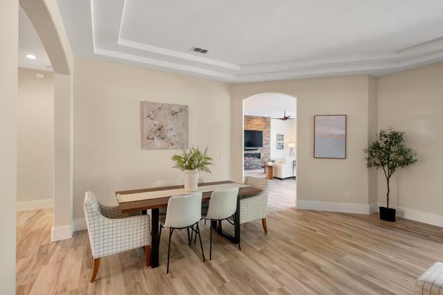 201 Heredia Ct, Roseville, CA 95747