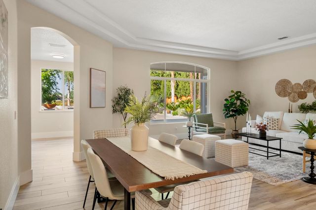 201 Heredia Ct, Roseville, CA 95747