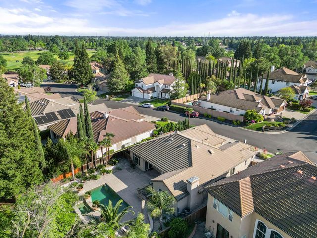 201 Heredia Ct, Roseville, CA 95747