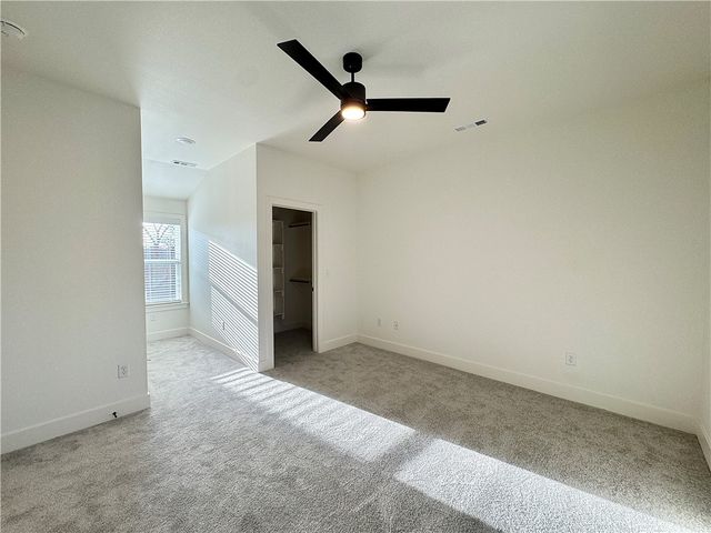 3176 N Sumac Drive, Fayetteville, AR 72703