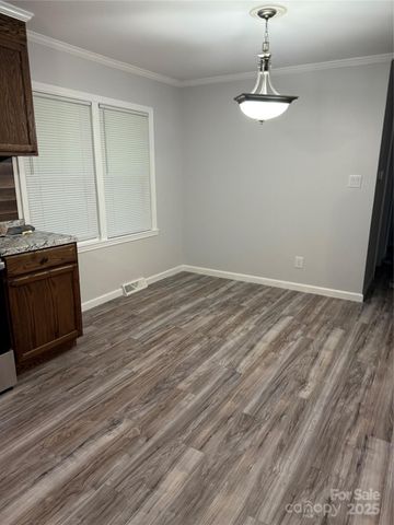41283 Kings Road, New London, NC 28127