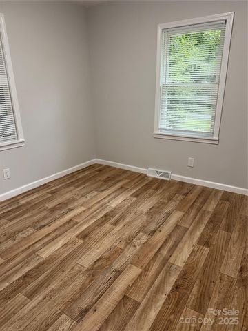 41283 Kings Road, New London, NC 28127