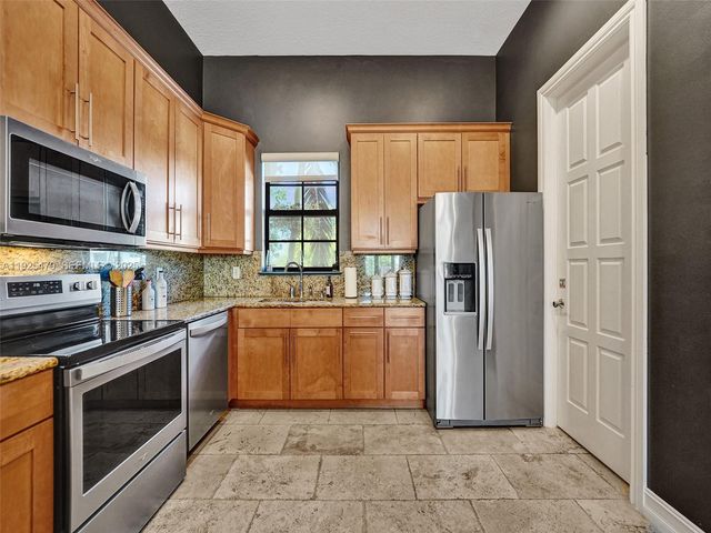 2356 Wilton Dr B, Wilton Manors, FL 33305