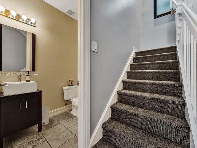 2356 Wilton Dr B, Wilton Manors, FL 33305