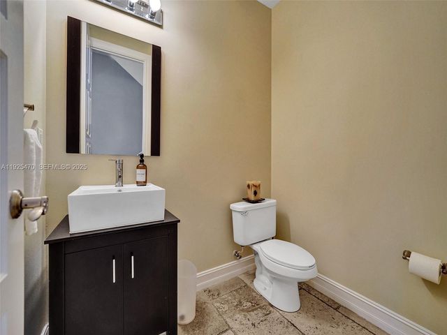 2356 Wilton Dr B, Wilton Manors, FL 33305