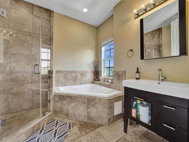 2356 Wilton Dr B, Wilton Manors, FL 33305