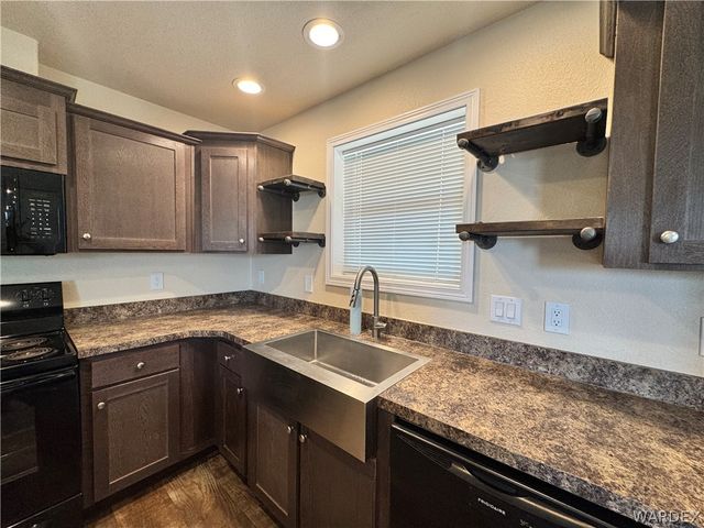 2390 E Devlin Avenue, Kingman, AZ 86409