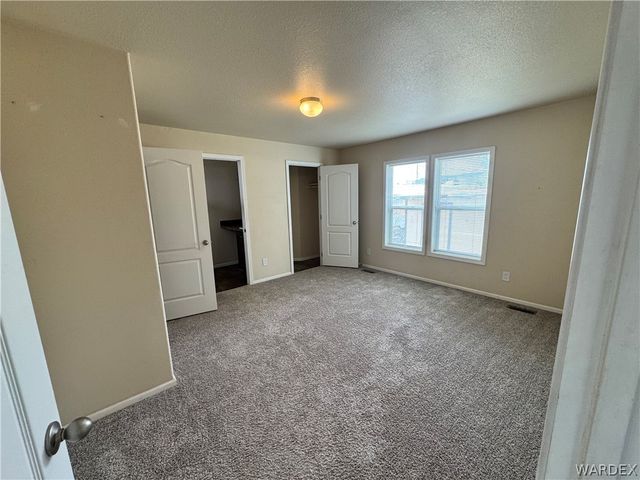 2390 E Devlin Avenue, Kingman, AZ 86409