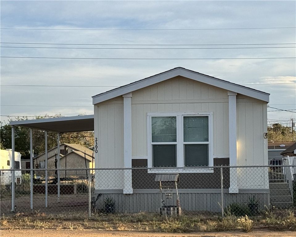 2390 E Devlin Avenue, Kingman, AZ 86409