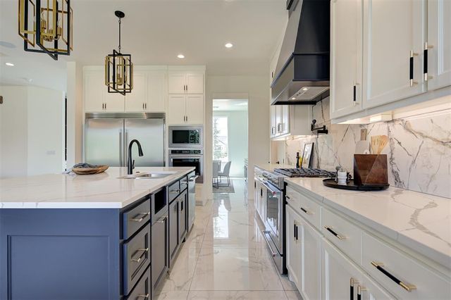 1117 Falls Bridge Court, Edmond, OK 73034