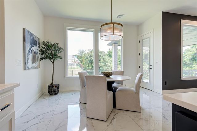 1117 Falls Bridge Court, Edmond, OK 73034