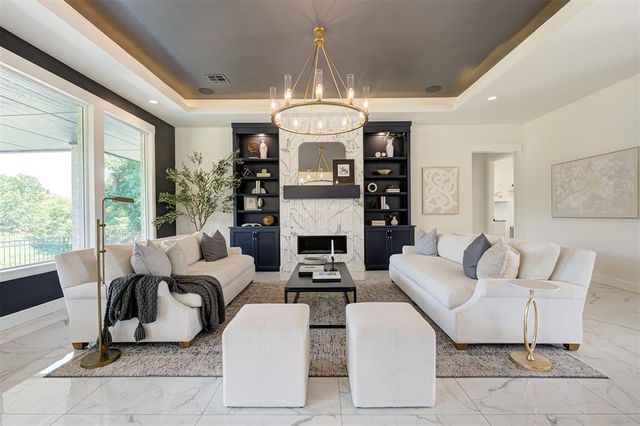 1117 Falls Bridge Court, Edmond, OK 73034