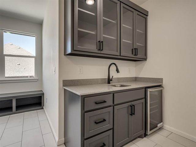 1117 Falls Bridge Court, Edmond, OK 73034