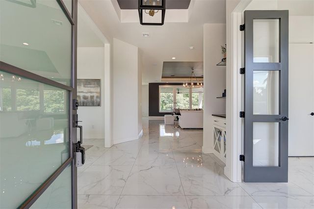 1117 Falls Bridge Court, Edmond, OK 73034