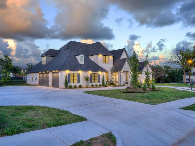 1117 Falls Bridge Court, Edmond, OK 73034