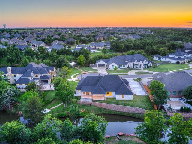 1117 Falls Bridge Court, Edmond, OK 73034