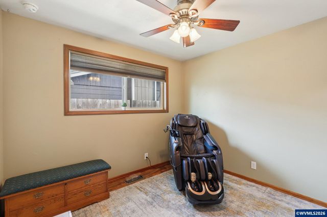 4040 Penticton Cir NE, Salem, OR 97305